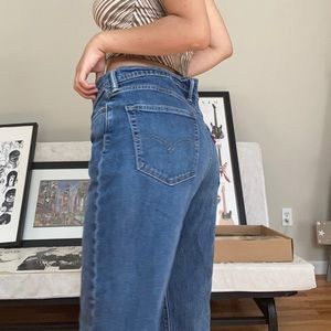 VINTAGE LEVIS 541 MENS JEANS